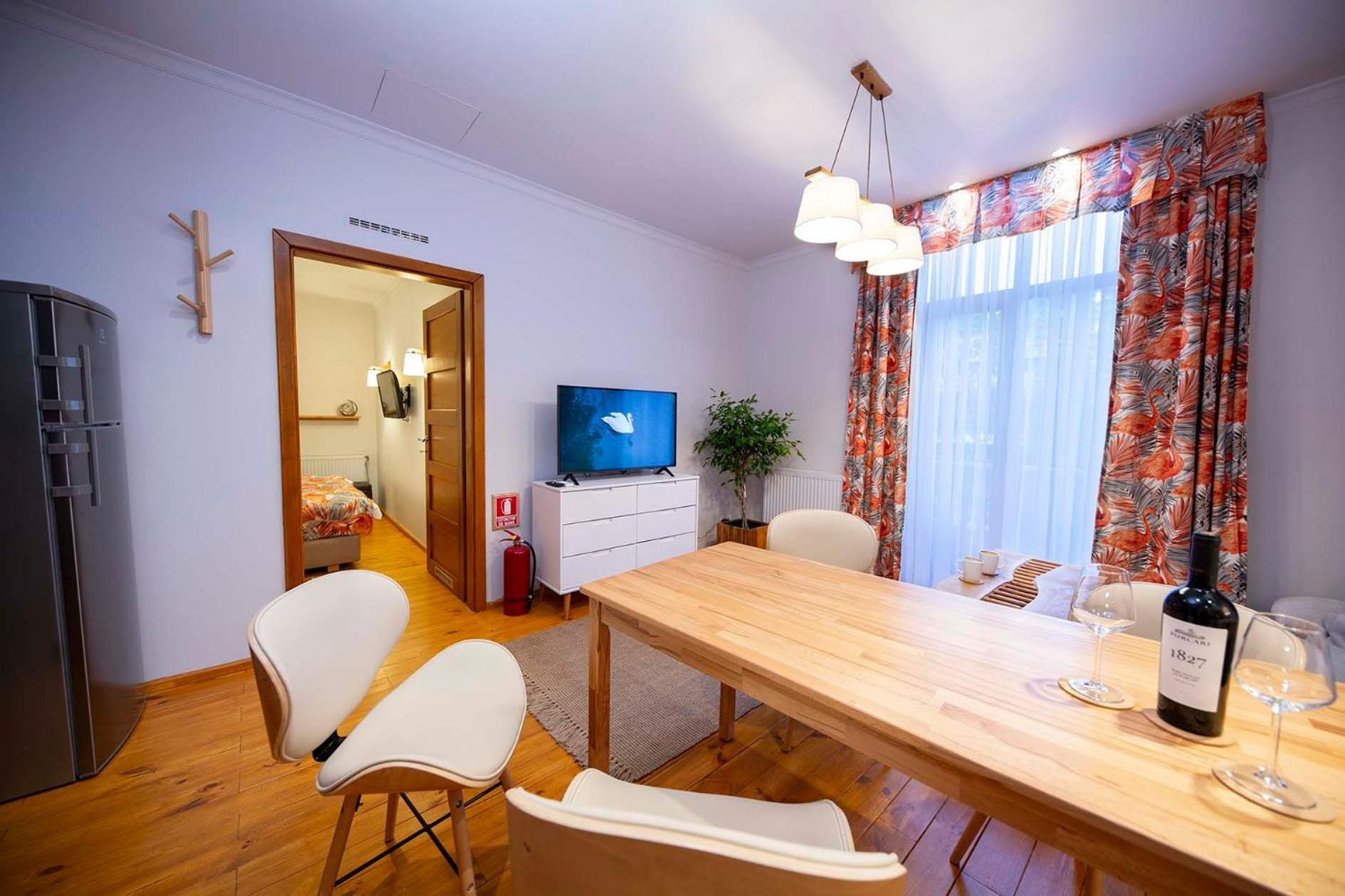 The Cozy Nest Downtown With Balcony By Pretty Bukarest