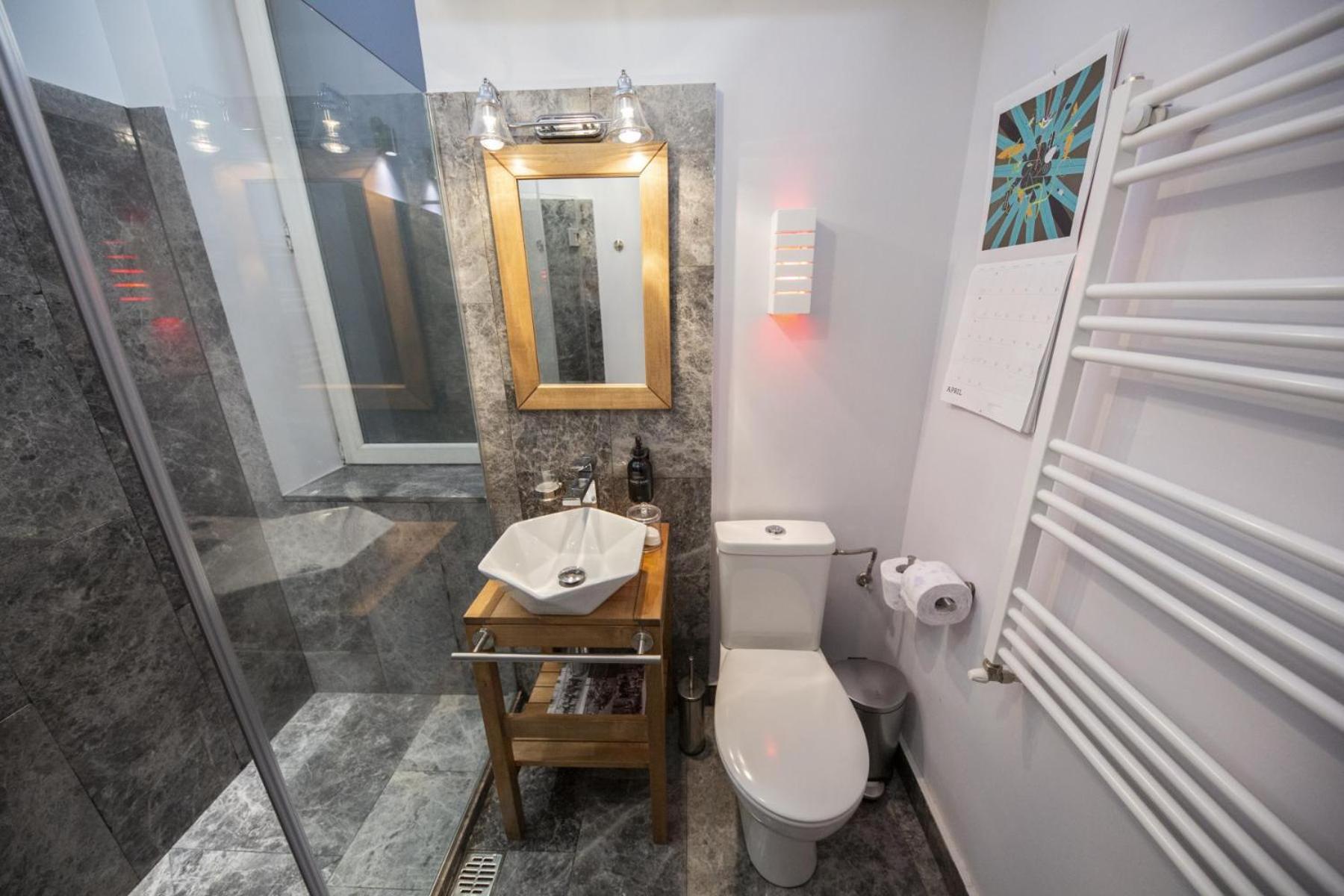 Apartment The Cozy Nest Downtown With Balcony By Pretty Bukarest
